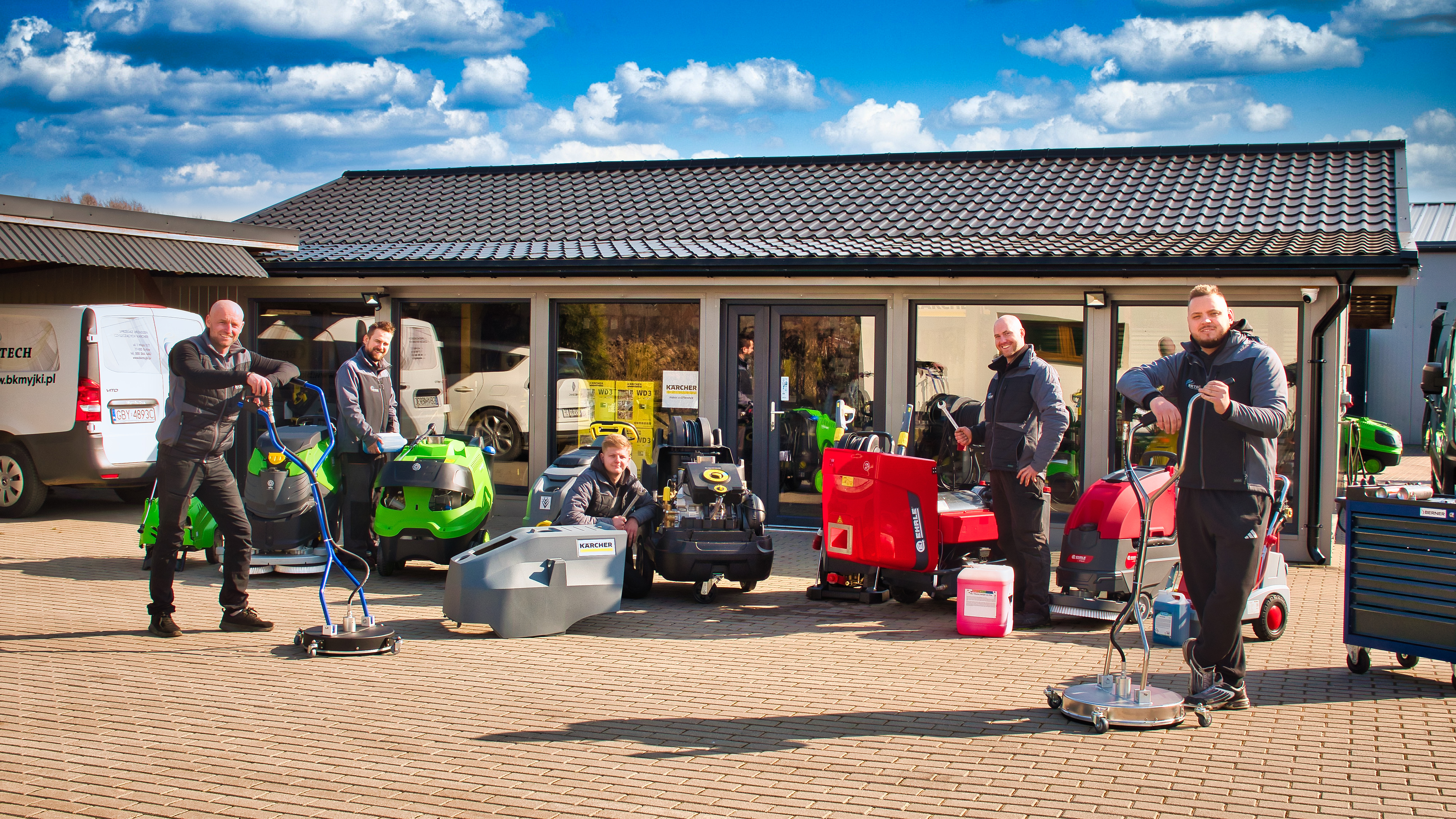 Zespół BK TECH – sprzedaż, wynajem i serwis maszyn czyszczących